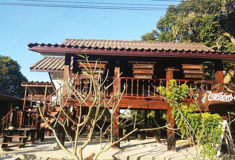 ホテル Baan Suan Phetphraewa Resort