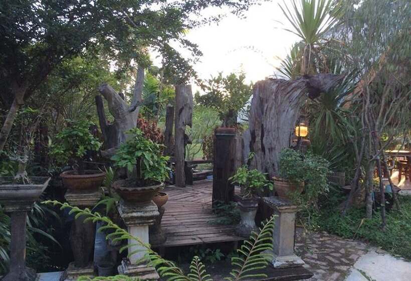 ホテル Baan Suan Phetphraewa Resort