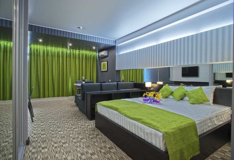 هتل Bristol Apart