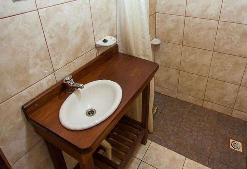 فندق Cabañas Don Charles