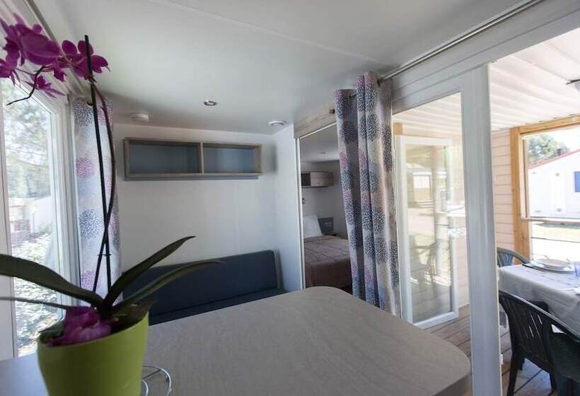 Отель Camping La Palmyre Estanquet