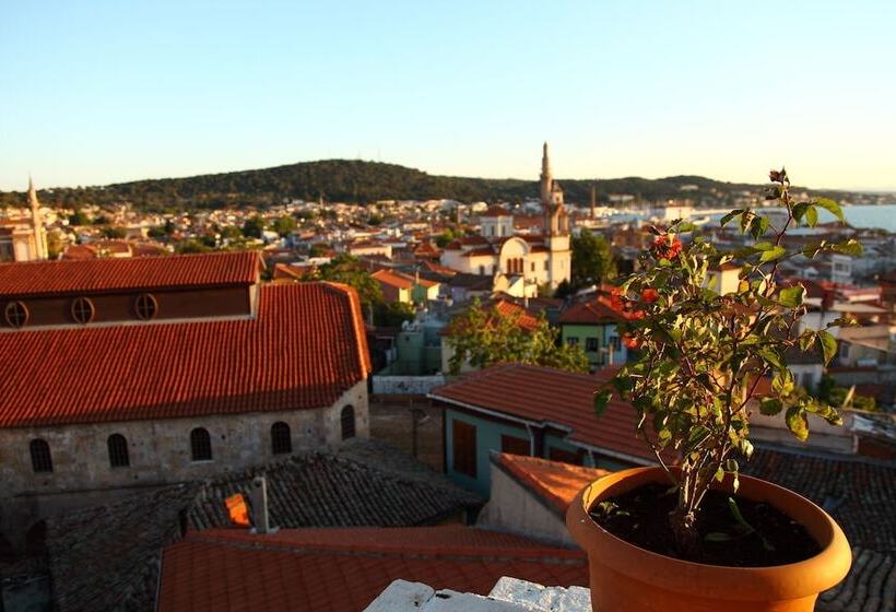 فندق Cesmeli Han