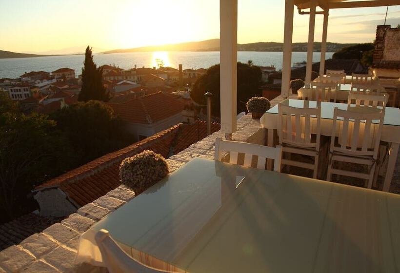 فندق Cesmeli Han