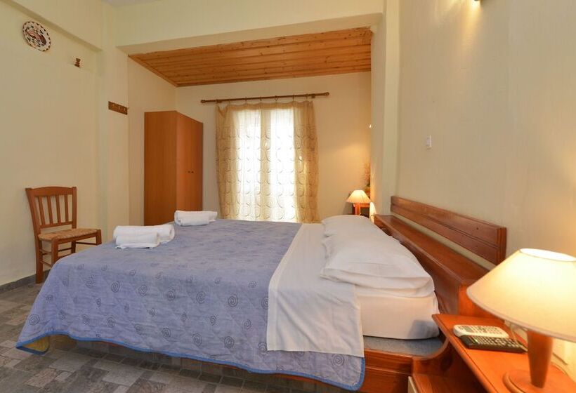 ホテル Cyclades Beach