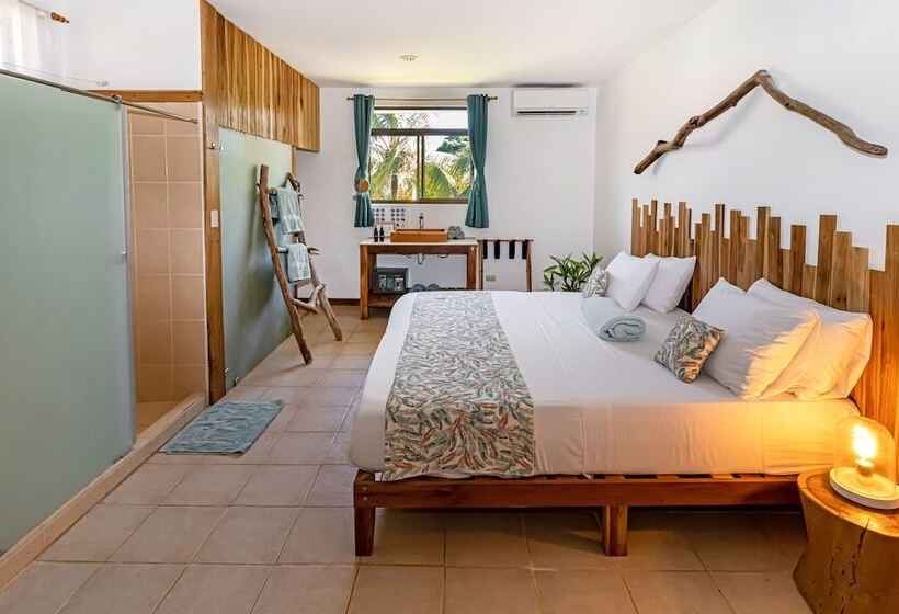 Отель Drift Away Lodge