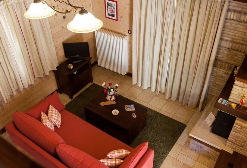 호텔 Efharis Filoxenon