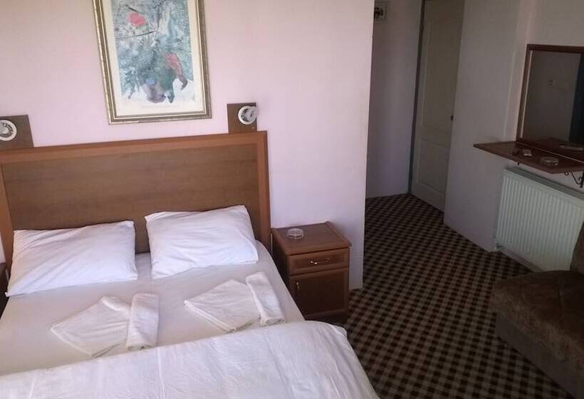 ホテル Erdek Helin