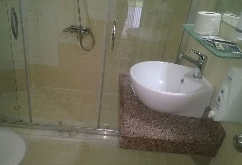 ホテル Erdek Helin