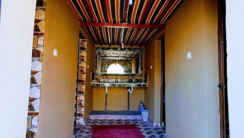 호텔 Erg Chegaga Desert Camp