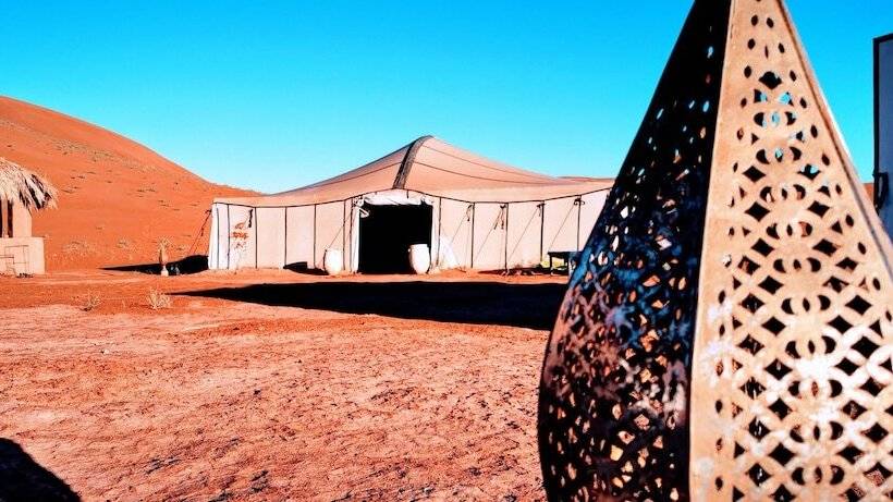 호텔 Erg Chegaga Desert Camp