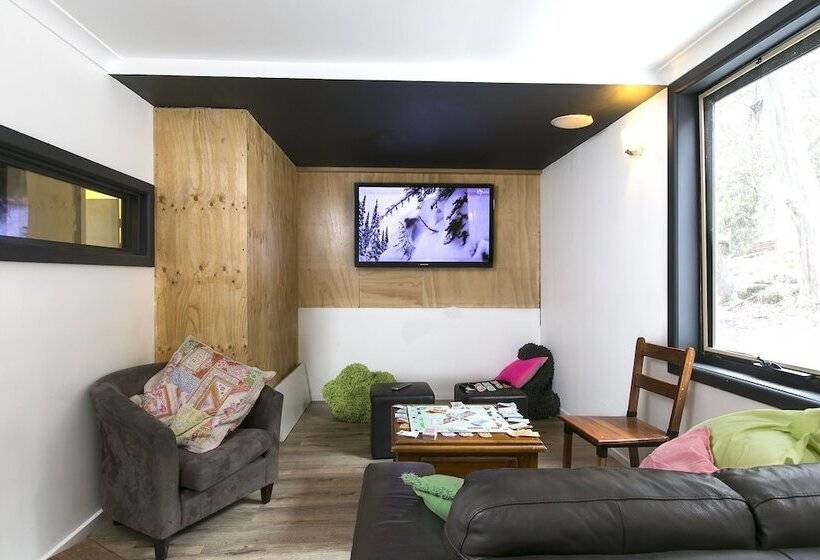 ホテル Feathertop Alpine Lodge