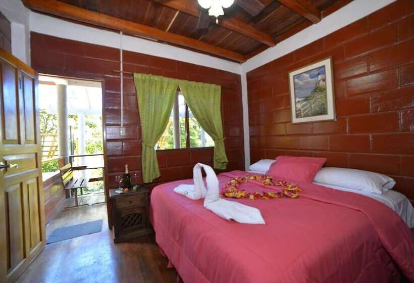 هتل Finca Hosteria Bella Aurora