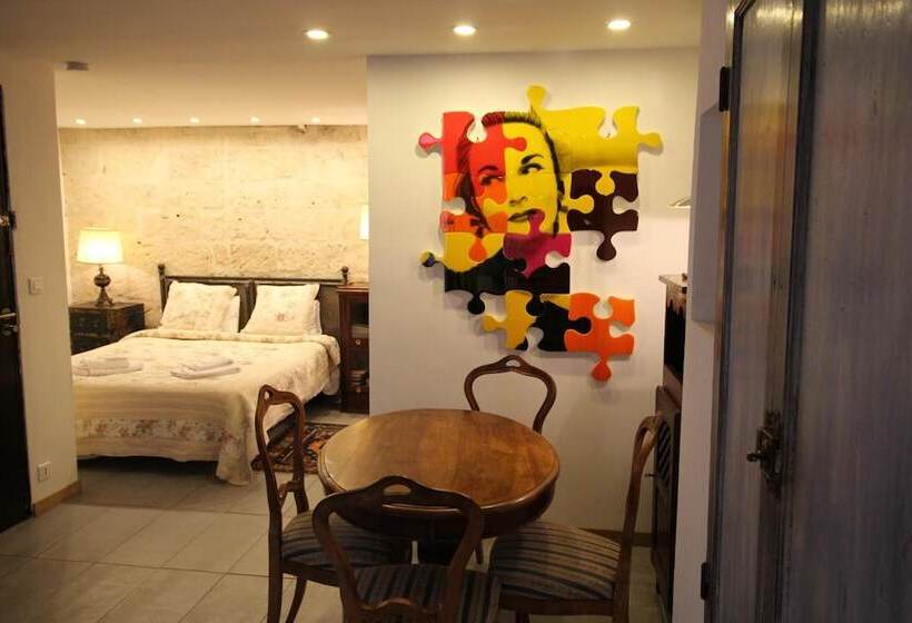 Отель Hostellerie Provençale