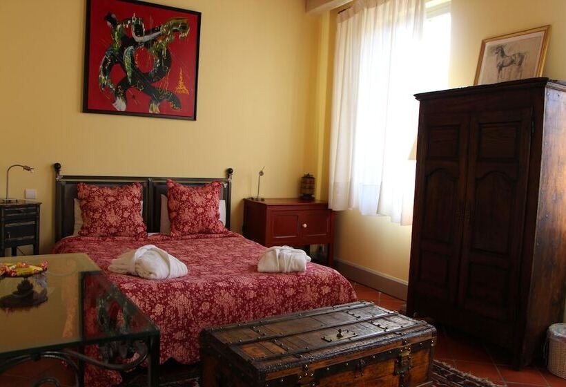 هتل Hostellerie Provençale