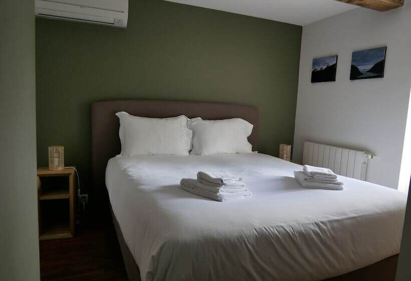 酒店 Hôtel Restaurant Trabenia