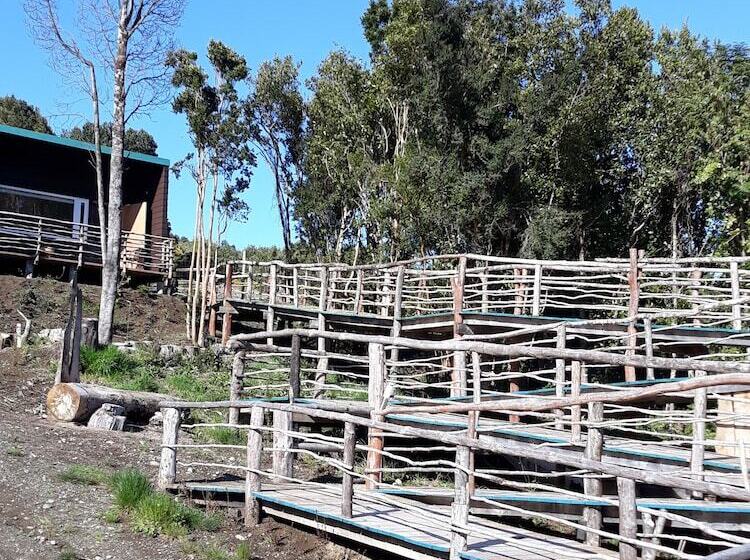 فندق Huillín Lodge