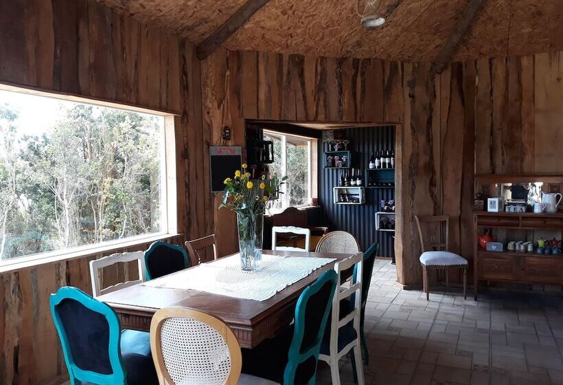 فندق Huillín Lodge