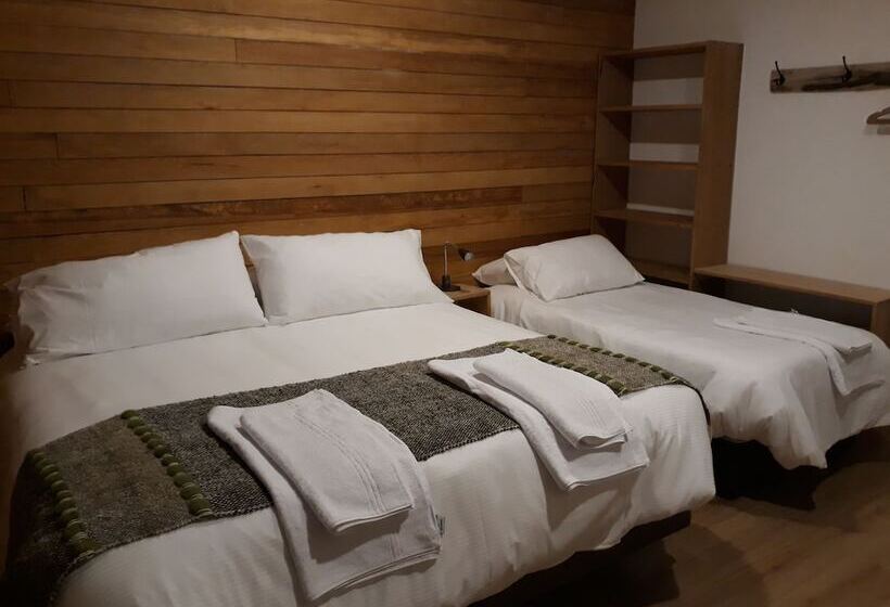 فندق Huillín Lodge