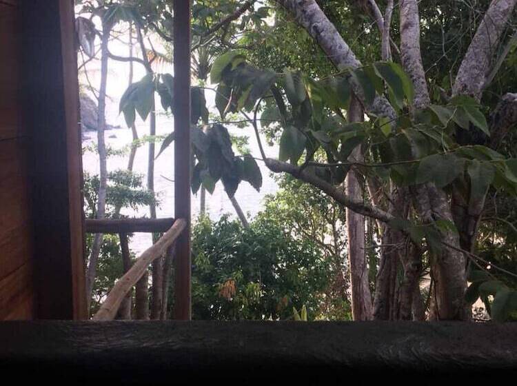 فندق Iguana Beach Eco Resort