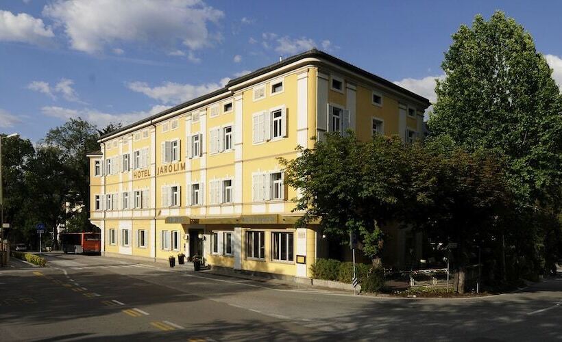 בית מלון כפרי Jarolim