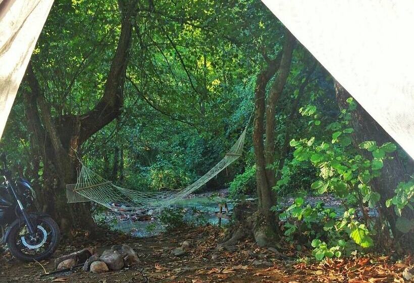 هتل Kirkahvesi Garden Campsite