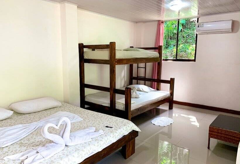 בית מלון כפרי Los Coquitos Lodge