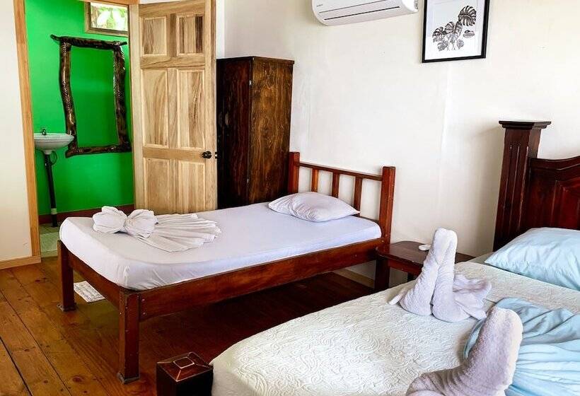 בית מלון כפרי Los Coquitos Lodge