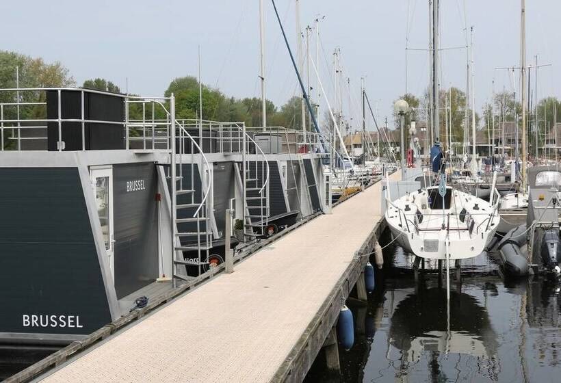 호텔 Marinaparcs Naarden