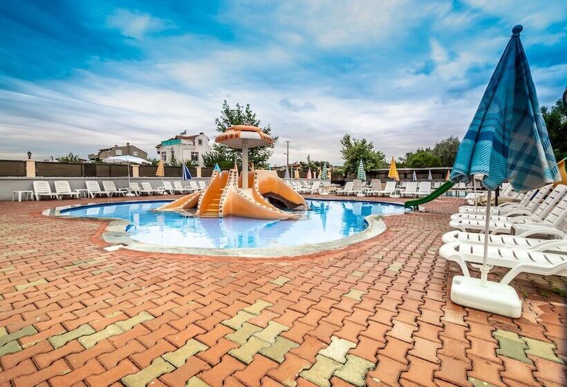 فندق Marmara Life