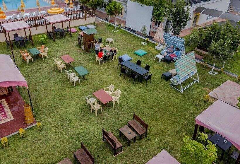 فندق Marmara Life