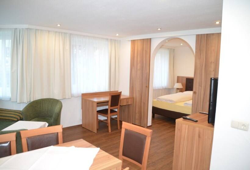 בית מלון כפרי Neue Post Apartments