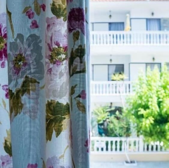 ホテル Niki Apartments