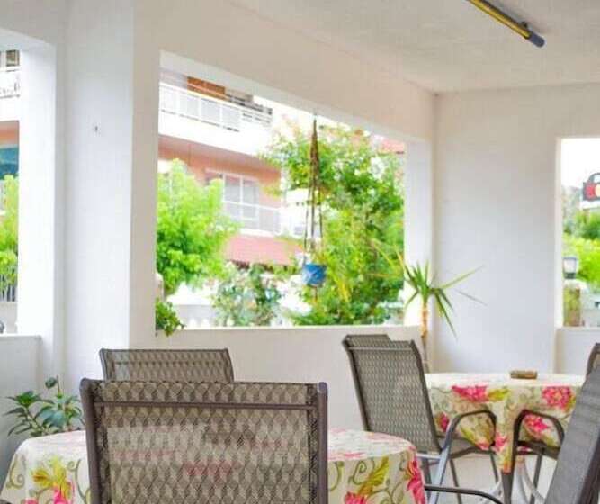 בית מלון כפרי Niki Apartments