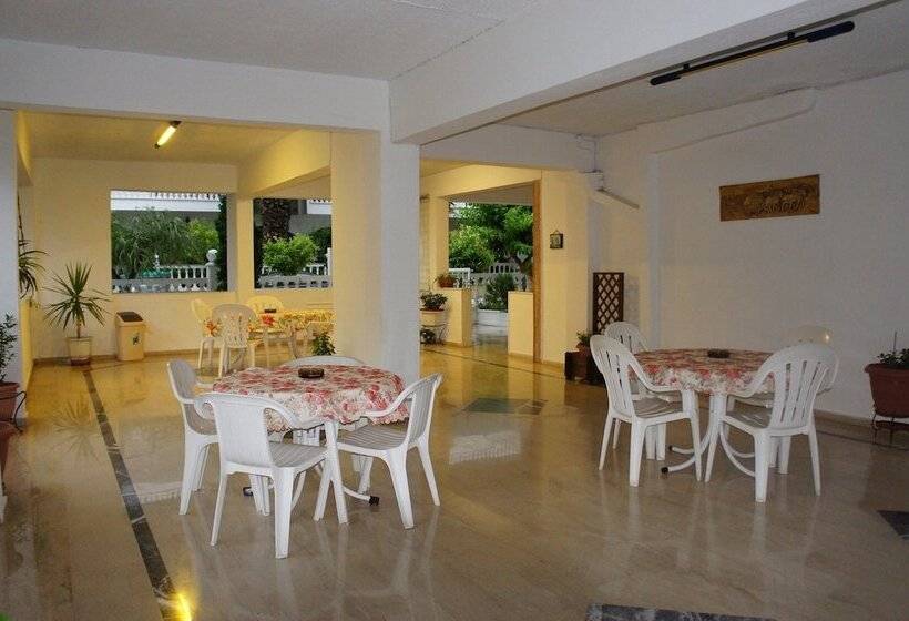 בית מלון כפרי Niki Apartments