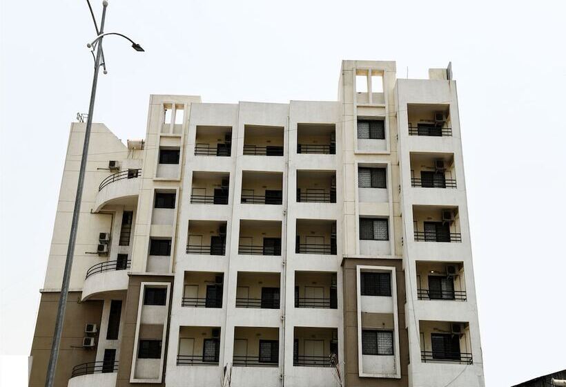 בית מלון כפרי Ornate By Oyo Rooms