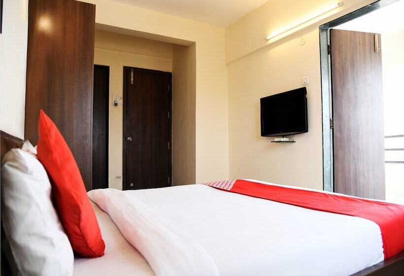 בית מלון כפרי Ornate By Oyo Rooms