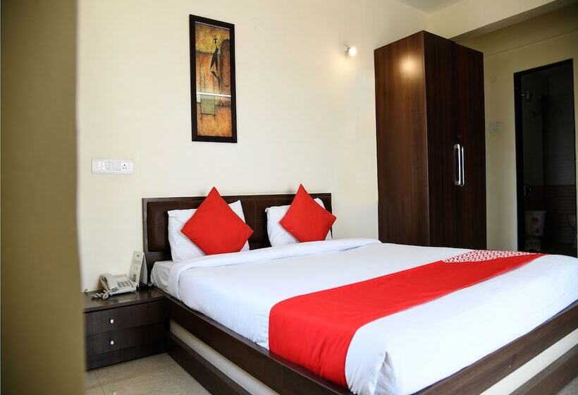 בית מלון כפרי Ornate By Oyo Rooms