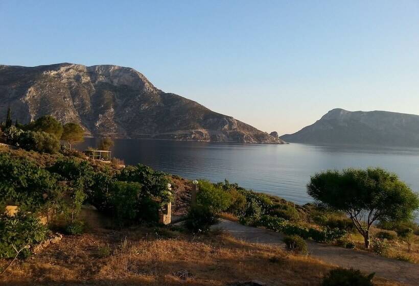 בית מלון כפרי Panormitis Pizanias Houses