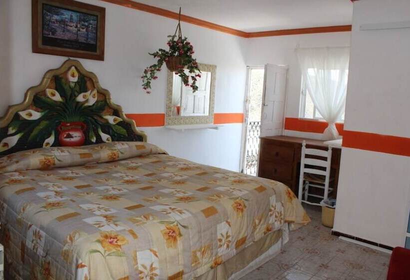 هتل Quinta Puesta Del Sol