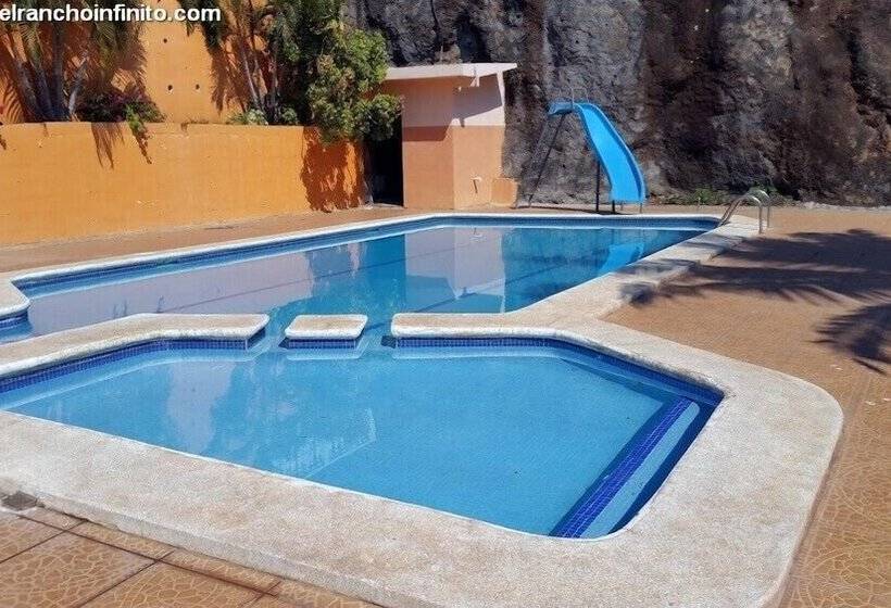فندق Rancho Infinito