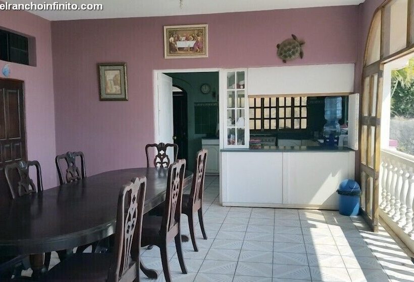 فندق Rancho Infinito