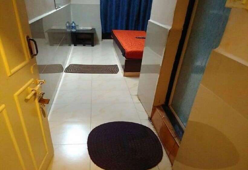 فندق Room Maangta 304   Panaji Goa