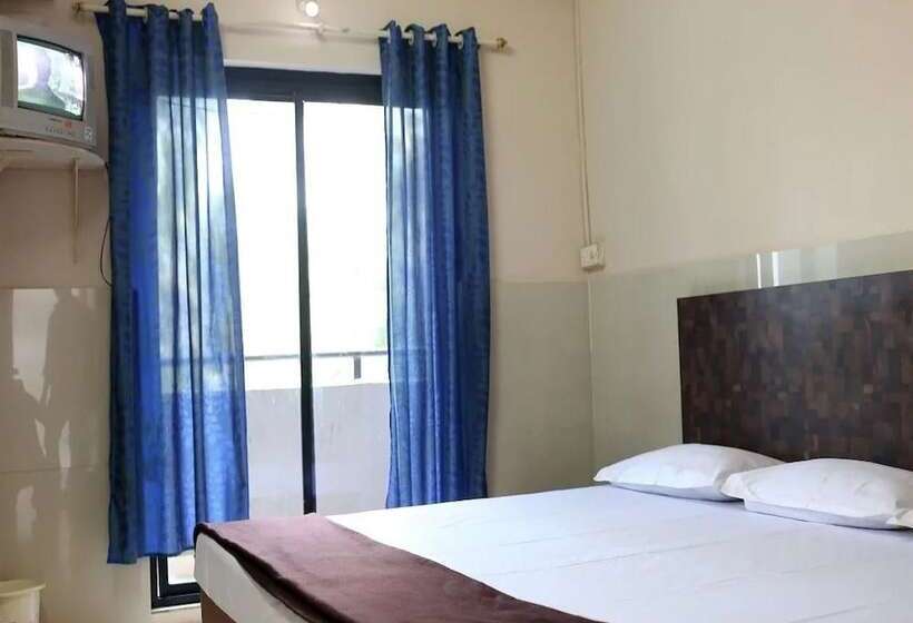فندق Room Maangta 304   Panaji Goa