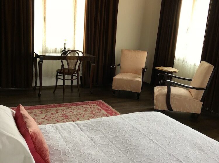 Отель Sanatbahcem