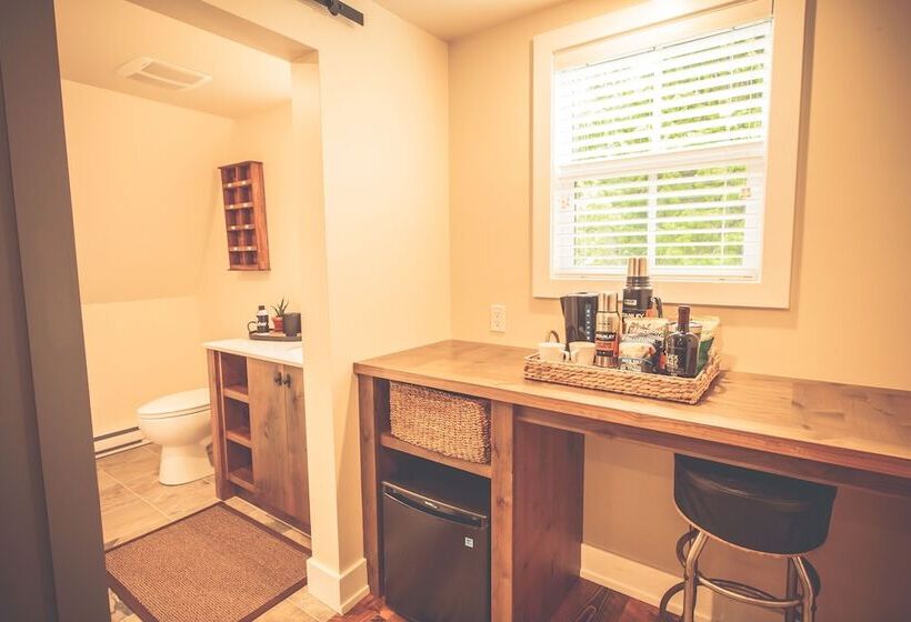 هتل Skeena Spey Riverside Wilderness & Lodge