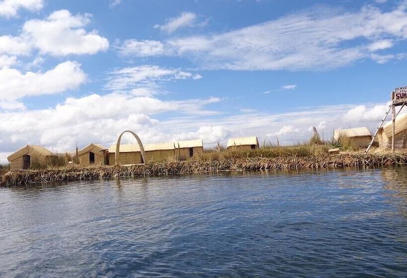 هتل Uros Suma Uro Lodge