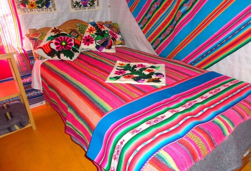 هتل Uros Suma Uro Lodge