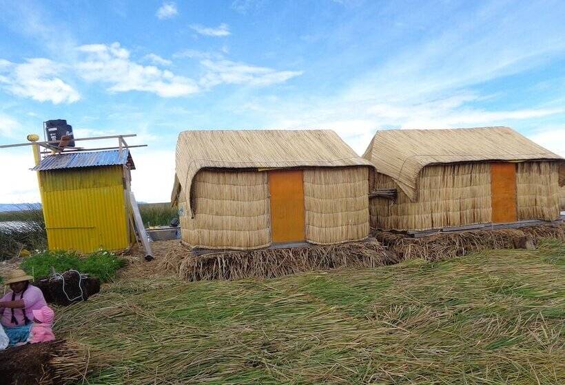 هتل Uros Suma Uro Lodge