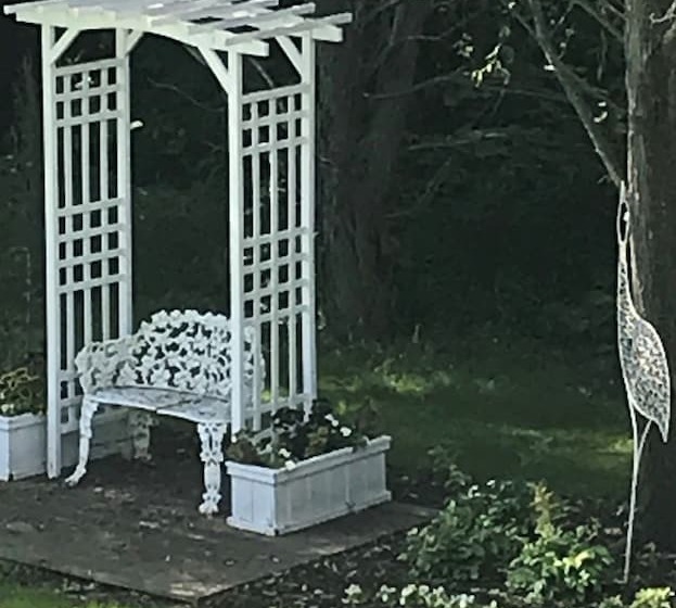 Martha's Vineyard Bed & Breakfast