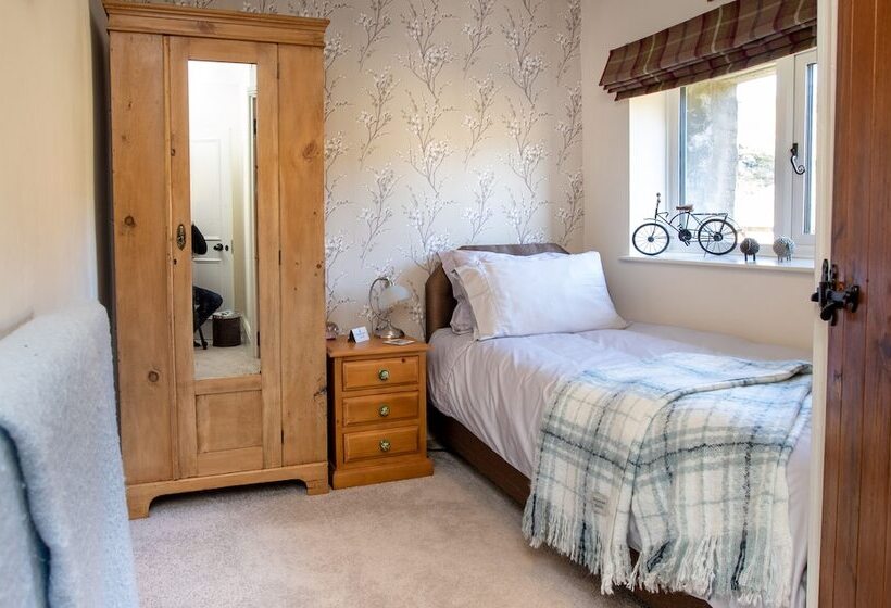 Middle Studfold Farm B&b